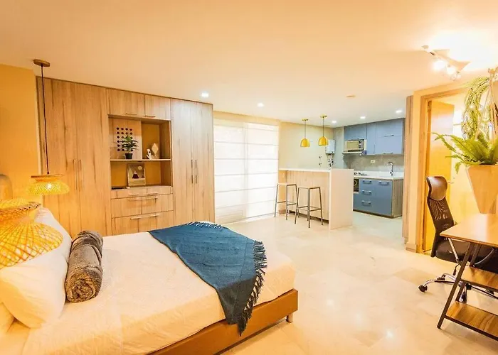 Stylish Loft, Balcony, Fast Internet, Parking 210