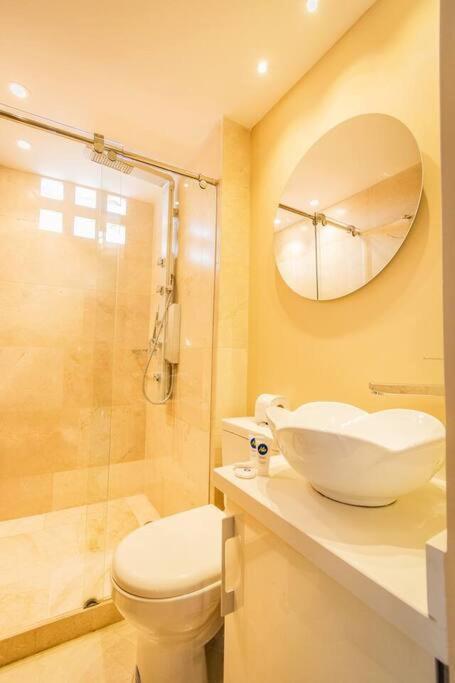 Stylish Loft, Balcony, Fast Internet, Parking 210 * Medellin